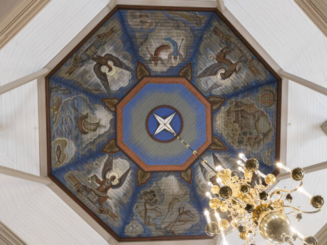 Pitäjänkirkon kattomaalaus.