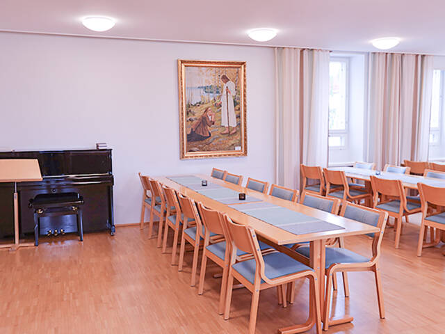 Yläsali.