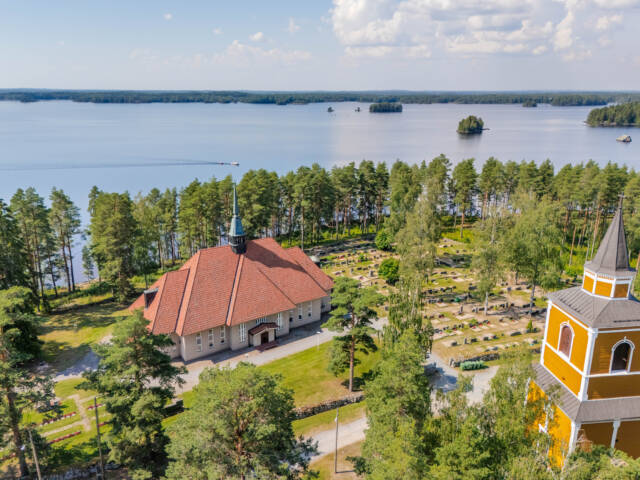 Haukivuoren kirkko.