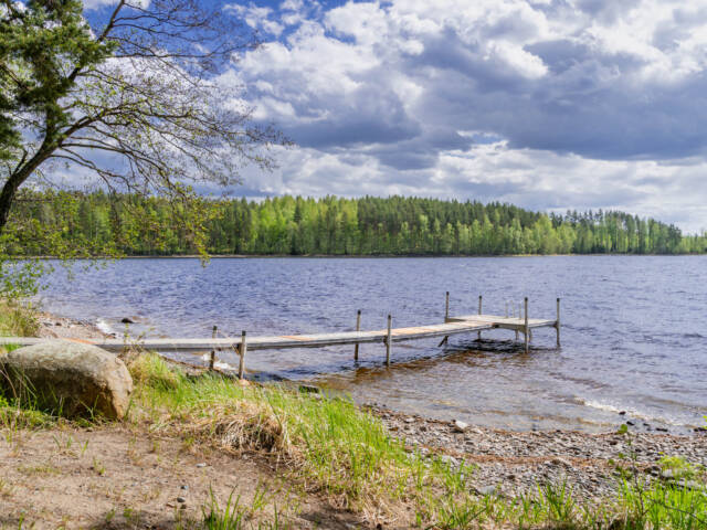 Ruunaniemen leirikeskuksen laituri.