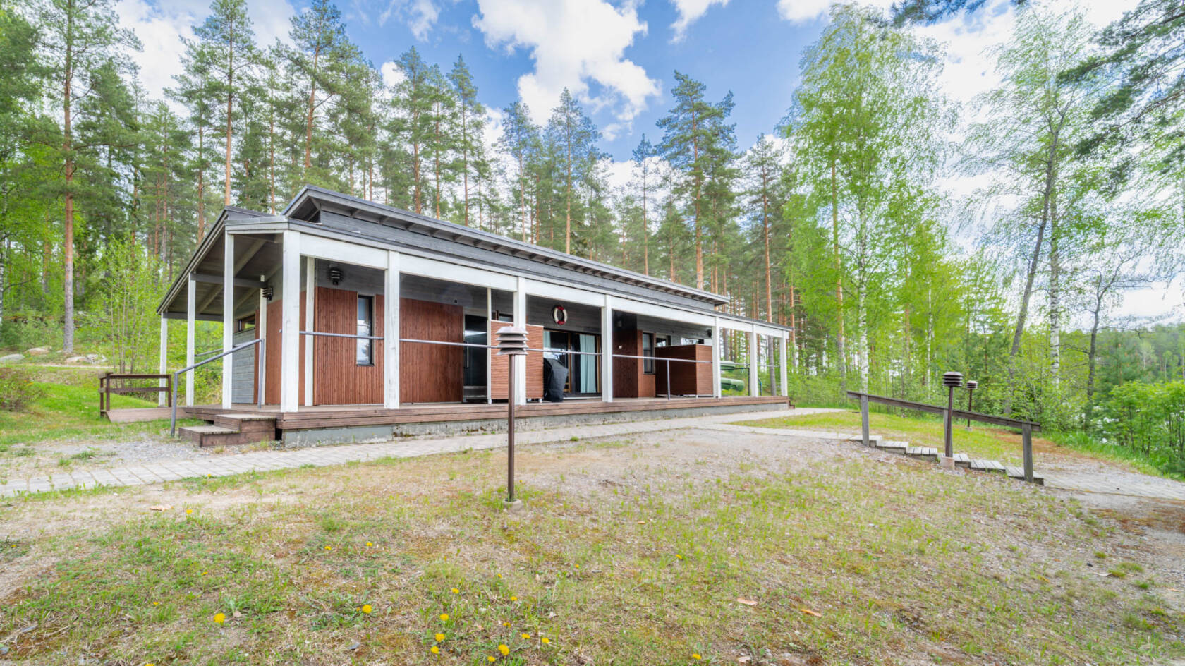 Ruunaniemen leirikeskuksen rantasauna.