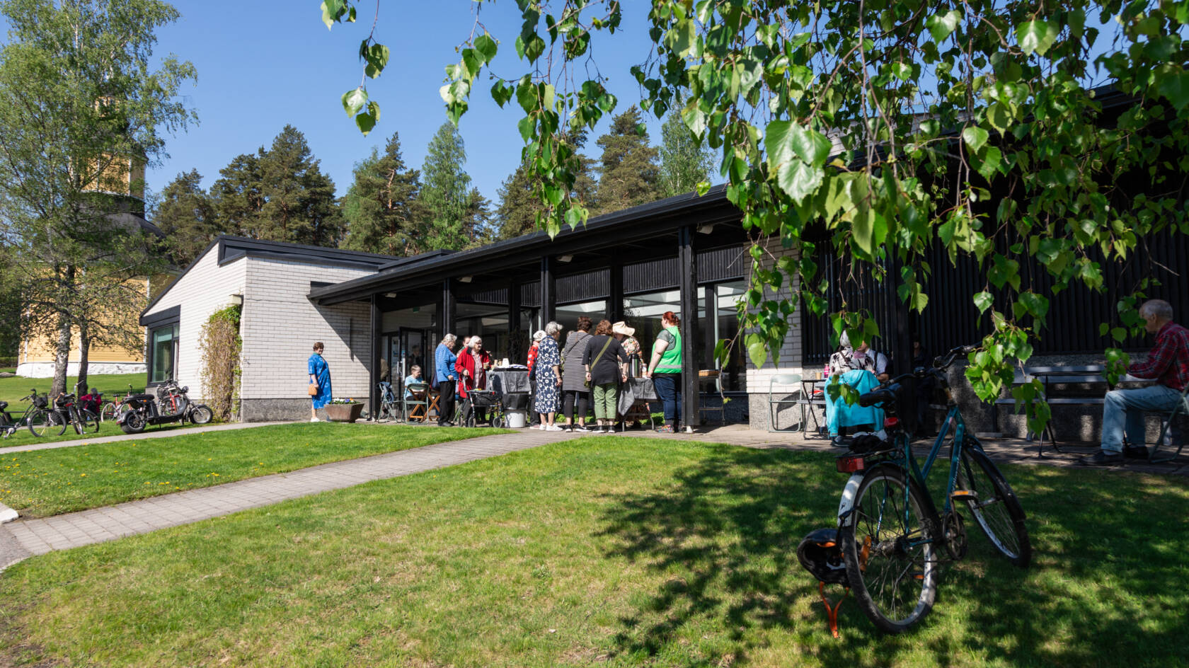 Kirkonmäen seurakuntatalo.