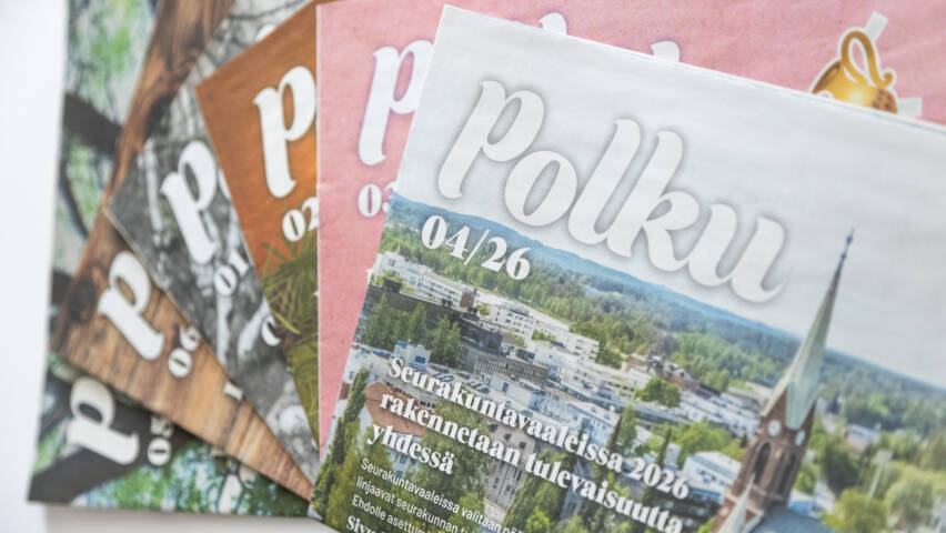 Polku-lehtiä.